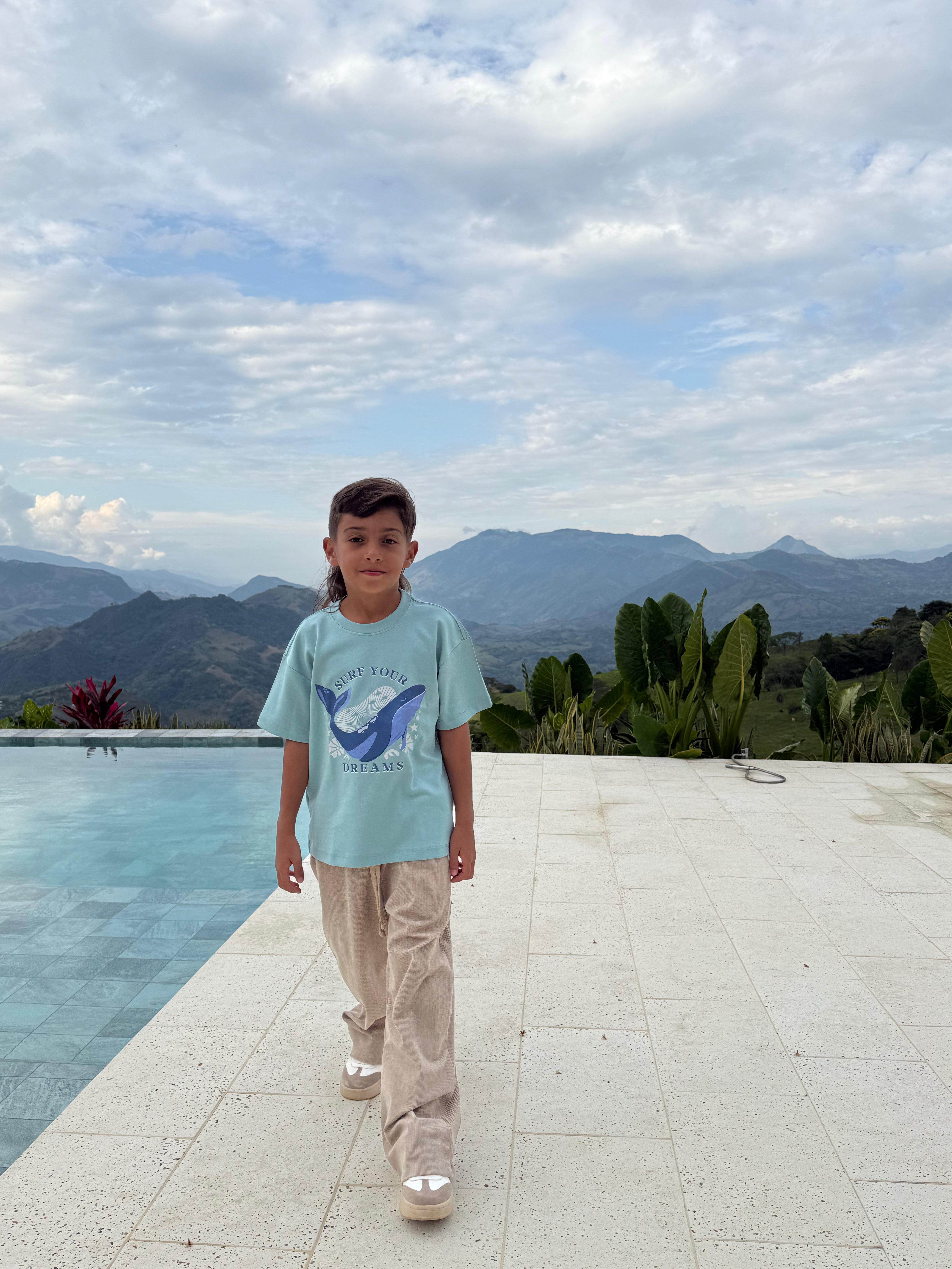 Camiseta estampada oversize para niño y niña